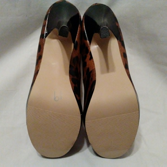 Madden Girl by Steve Madden Leopard Print Heels - Picture 2 of 9